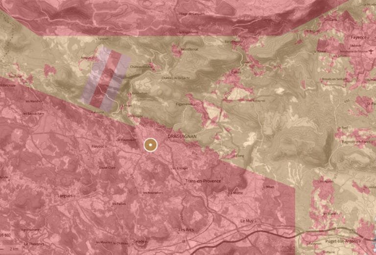 Extrait de carte GeoPortail sur les restrictions de vol de drones autour de Draguignan