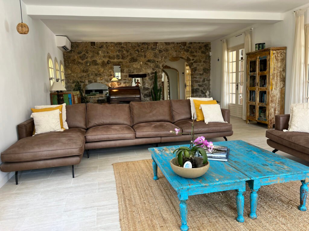 Photographie avec effet HDR prise dans une propriété du Var par DronoClip, photographe immobilier