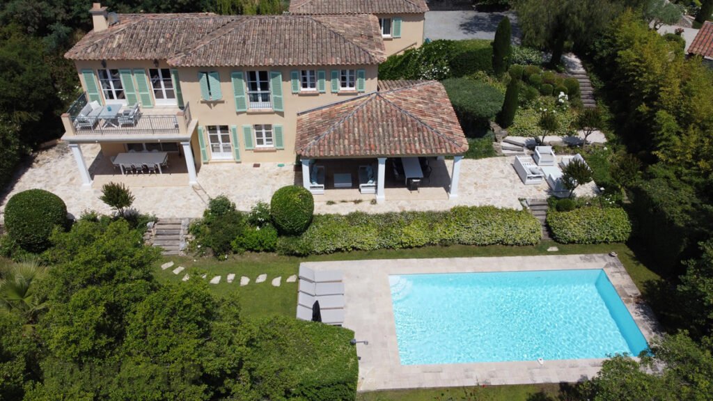 Villa à louer à Gassin, près de Saint-Tropez (83)