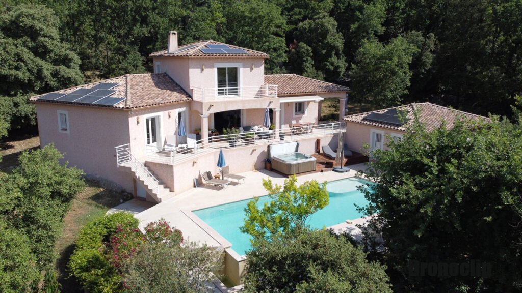 Villa à vendre à Forcalqueiret dans le Var (83)